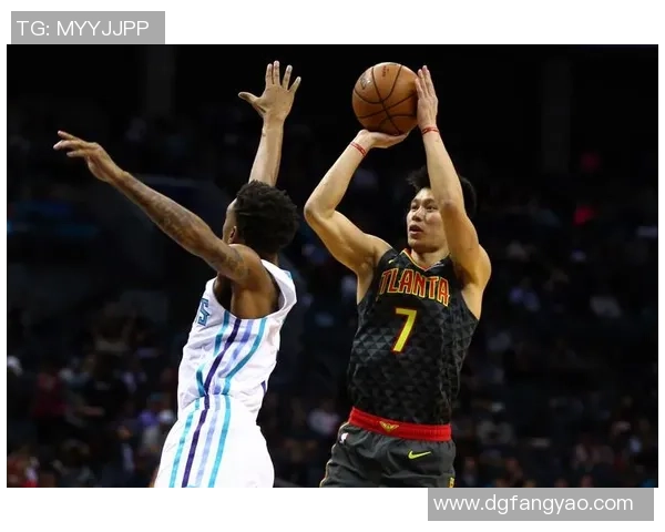 足球明星如何通过科学训练和心理素质克服伤病困扰保持竞技状态